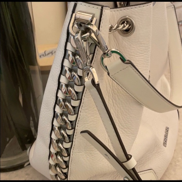 Beautiful white large MK bag - Picture 6 of 11